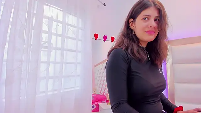 MiaQueen021 online show from March 7, 12:34 pm