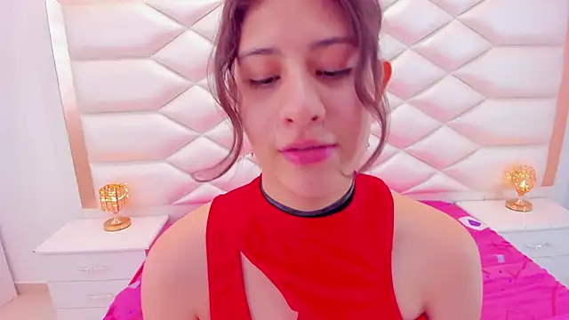 MiaQueen021 online show from March 8, 6:37 pm