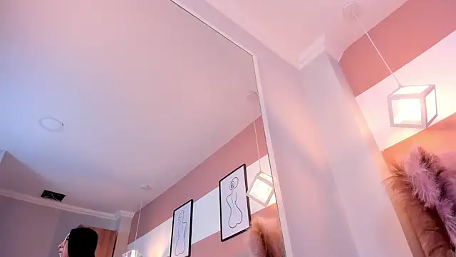  Cristal Collins online show from January 31, 1:02 pm