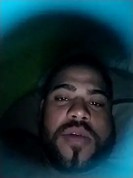 Snapshot of safado0027 chatting on March 21, 4:28 am safado0027 online show from March 21, 4:28 am