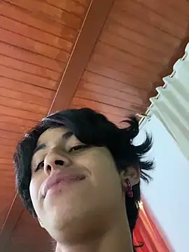 boysLittle online show from March 22, 8:29 am