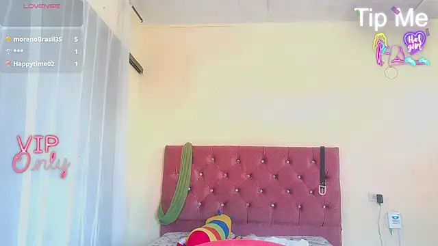 boysLittle online show from April 19, 1:32 pm