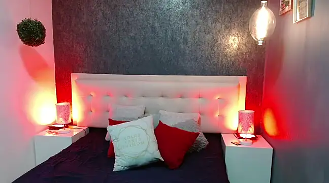 gabriela cortez online show from February 3, 7:21 pm