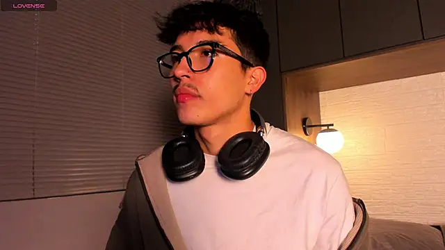 tim  fox online show from January 18, 11:47 am