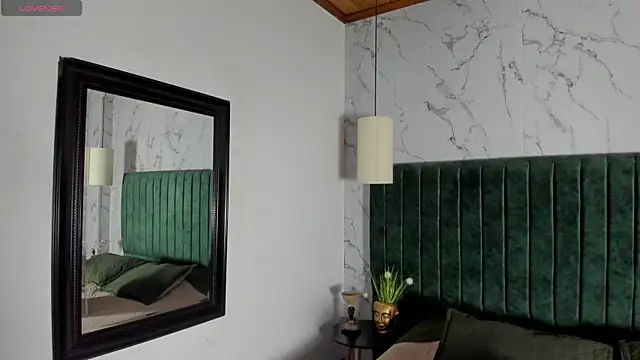 tim  fox online show from April 24, 12:18 pm