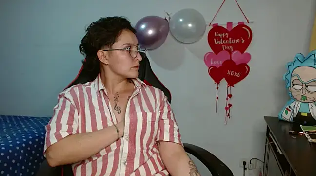 Snapshot of alex_parker07 chatting on February 15, 5:41 am alex parker07 online show from February 15, 5:41 am