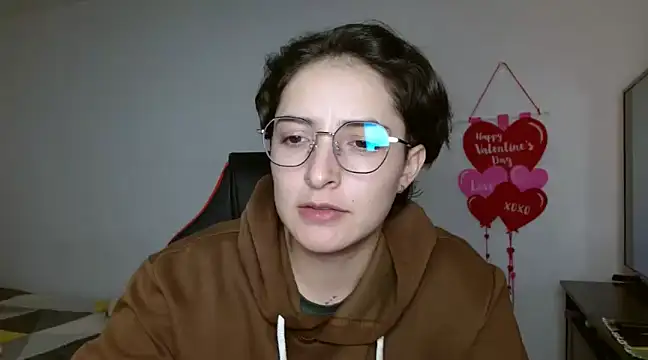 Snapshot of alex_parker07 chatting on March 4, 10:16 pm alex parker07 online show from March 4, 10:16 pm