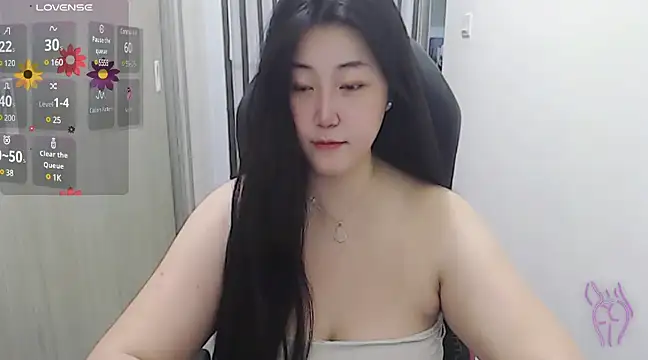 minnie9009 online show from March 2, 12:54 pm