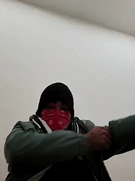 13lusty online show from January 17, 9:28 am