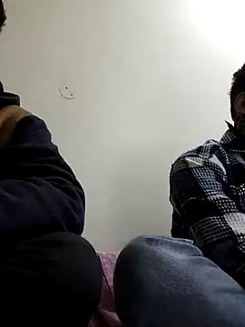 13lusty online show from February 11, 6:08 am