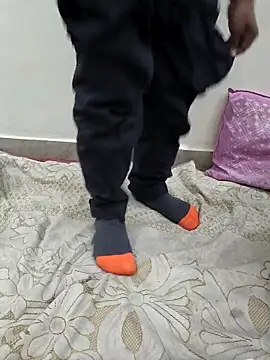 13lusty online show from March 10, 8:37 am