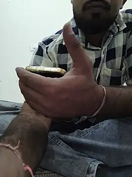 13lusty online show from June 17, 6:49 am