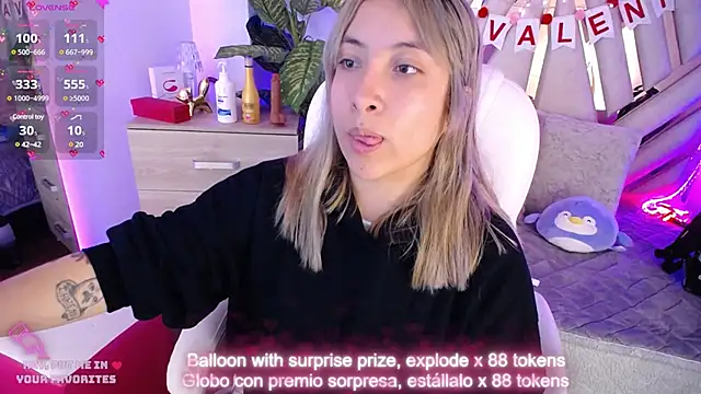 Snapshot of NyxAndria_1 chatting on February 16, 8:22 pm NyxAndria 1 online show from February 16, 8:22 pm