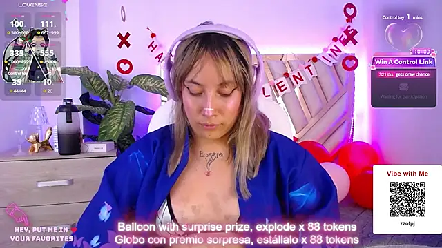 Snapshot of NyxAndria_1 chatting on February 17, 11:20 pm NyxAndria 1 online show from February 17, 11:20 pm