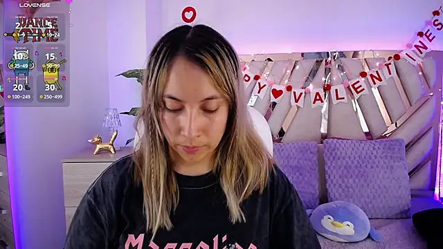 Snapshot of NyxAndria_1 chatting on February 26, 8:11 pm NyxAndria 1 online show from February 26, 8:11 pm