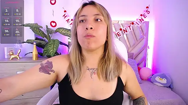 Snapshot of NyxAndria_1 chatting on February 27, 8:09 pm NyxAndria 1 online show from February 27, 8:09 pm