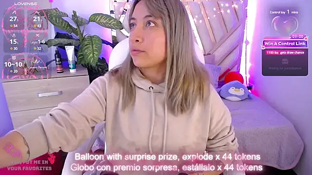 Snapshot of NyxAndria_1 chatting on March 3, 6:22 pm NyxAndria 1 online show from March 3, 6:22 pm