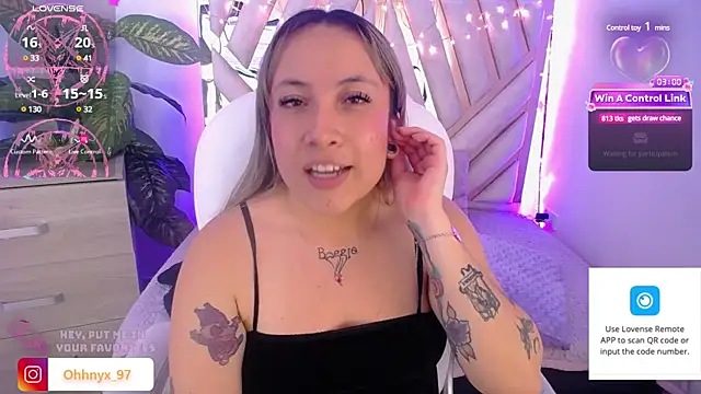 Snapshot of NyxAndria_1 chatting on March 14, 2:42 am NyxAndria 1 online show from March 14, 2:42 am