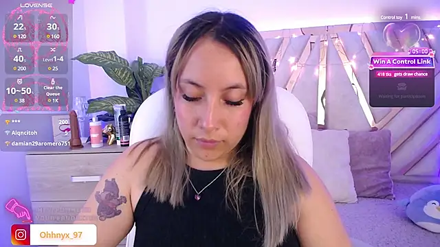 Snapshot of NyxAndria_1 chatting on March 16, 2:53 am NyxAndria 1 online show from March 16, 2:53 am