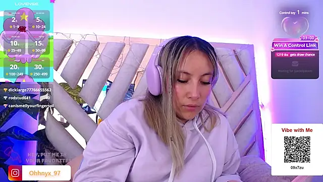 Snapshot of NyxAndria_1 chatting on March 19, 11:14 pm NyxAndria 1 online show from March 19, 11:14 pm