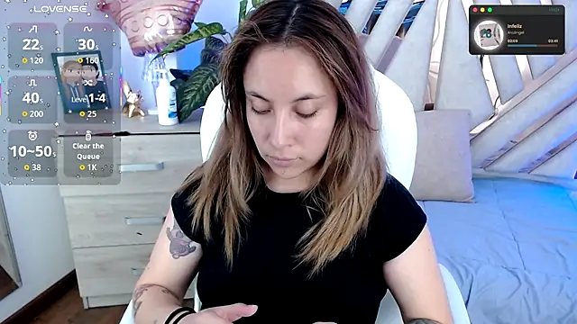 Snapshot of NyxAndria_1 chatting on September 23, 9:29 pm NyxAndria 1 online show from September 23, 9:29 pm