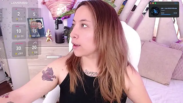 Snapshot of NyxAndria_1 chatting on September 30, 8:58 pm NyxAndria 1 online show from September 30, 8:58 pm