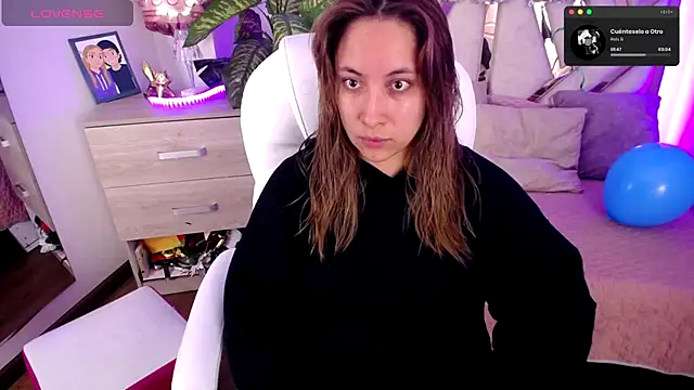 Snapshot of NyxAndria_1 chatting on October 5, 9:45 pm NyxAndria 1 online show from October 5, 9:45 pm