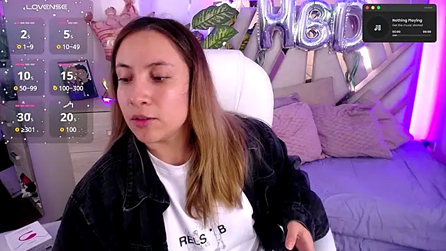 Snapshot of NyxAndria_1 chatting on October 7, 9:23 pm NyxAndria 1 online show from October 7, 9:23 pm