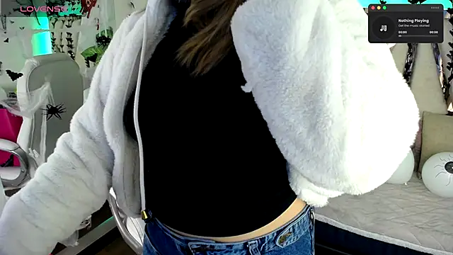 Snapshot of NyxAndria_1 chatting on October 27, 9:08 pm NyxAndria 1 online show from October 27, 9:08 pm