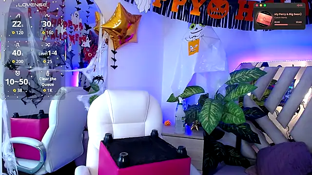 Snapshot of NyxAndria_1 chatting on November 11, 9:04 pm NyxAndria 1 online show from November 11, 9:04 pm