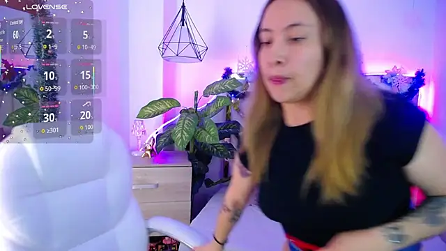 Snapshot of NyxAndria_1 chatting on November 20, 10:09 pm NyxAndria 1 online show from November 20, 10:09 pm