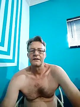 itsmeyes69 online show from January 9, 12:30 pm