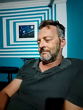 itsmeyes69 online show from February 14, 10:58 pm