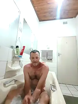 itsmeyes69 online show from March 3, 5:50 pm