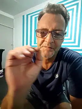 itsmeyes69 online show from March 6, 10:26 pm