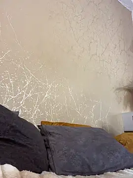 Snapshot of StefanyRousse chatting on March 2, 2:21 pm StefanyRousse online show from March 2, 2:21 pm