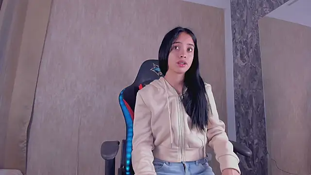 Snapshot of StefanyRousse chatting on November 12, 11:43 am StefanyRousse online show from November 12, 11:43 am