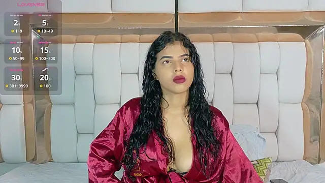 hotiergirl online show from October 3, 12:35 pm