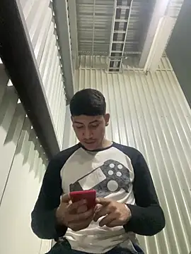 emmarod18 online show from February 14, 11:56 pm