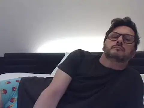 Snapshot of Cellino4 chatting on February 5, 4:03 pm Cellino4 online show from February 5, 4:03 pm