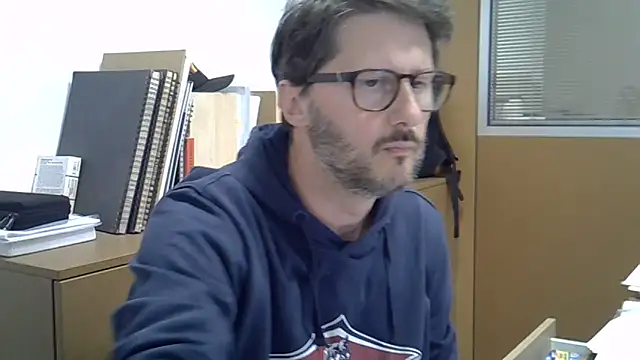 Snapshot of Cellino4 chatting on February 8, 11:22 am Cellino4 online show from February 8, 11:22 am