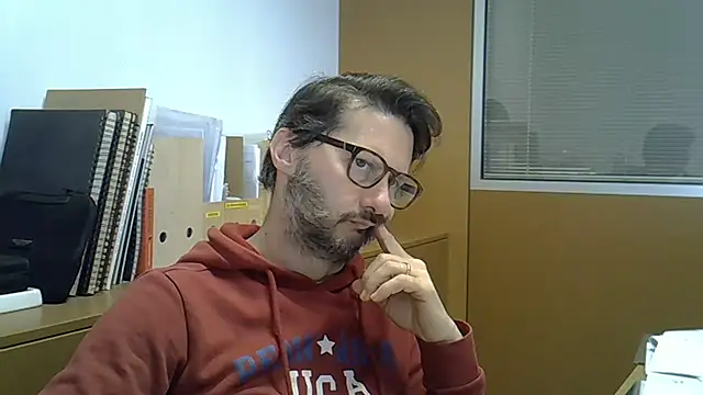 Snapshot of Cellino4 chatting on February 22, 10:29 am Cellino4 online show from February 22, 10:29 am