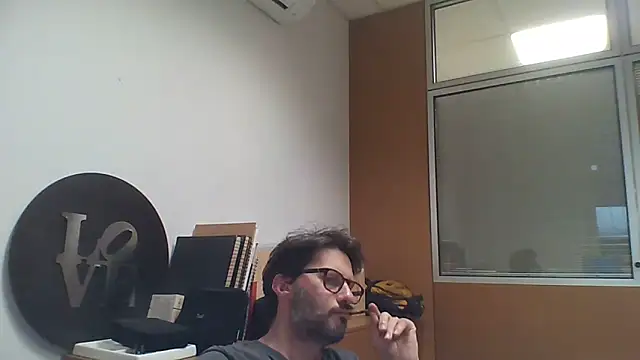 Snapshot of Cellino4 chatting on March 6, 4:49 pm Cellino4 online show from March 6, 4:49 pm