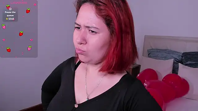 zoes milee online show from February 14, 11:21 am