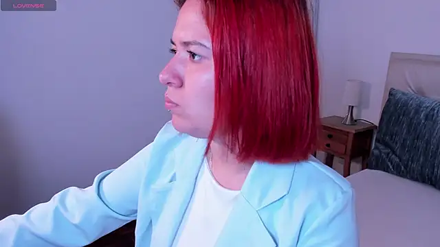 zoes milee online show from February 19, 11:17 am