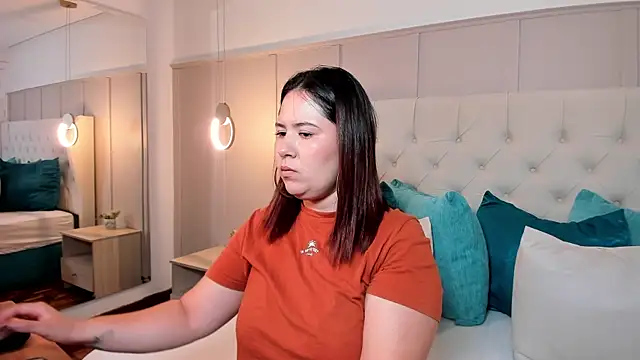 zoes milee online show from September 22, 4:09 pm