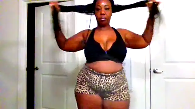 Snapshot of chocolatechipkukky85 chatting on July 8, 4:06 am chocolatechipkukky85 online show from July 8, 4:06 am