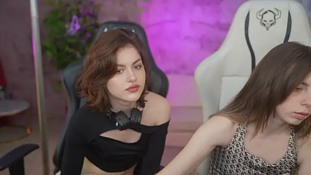 Snapshot of Lika_Secret_ chatting on January 27, 3:50 pm Lika Secret online show from January 27, 3:50 pm