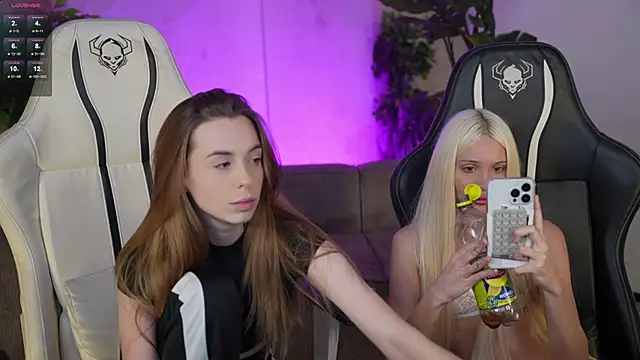 Snapshot of Lika_Secret_ chatting on October 16, 2:23 am Lika Secret online show from October 16, 2:23 am