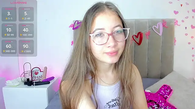 Snapshot of Dahlia_Rousse chatting on February 15, 2:00 pm Dahlia Rousse online show from February 15, 2:00 pm